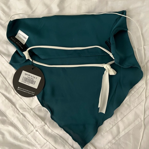 NEW White fox boutique strappy bandana top - Picture 2 of 3